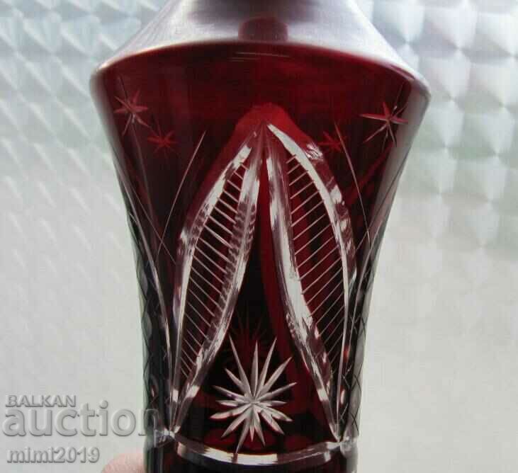 Screw Crystal Red Glass Carafe, Bottle with price 90.00 BGN | € 46.02 Screw Crystal Red Glass Carafe, Bottle with price 90.00 BGN | € 46.02