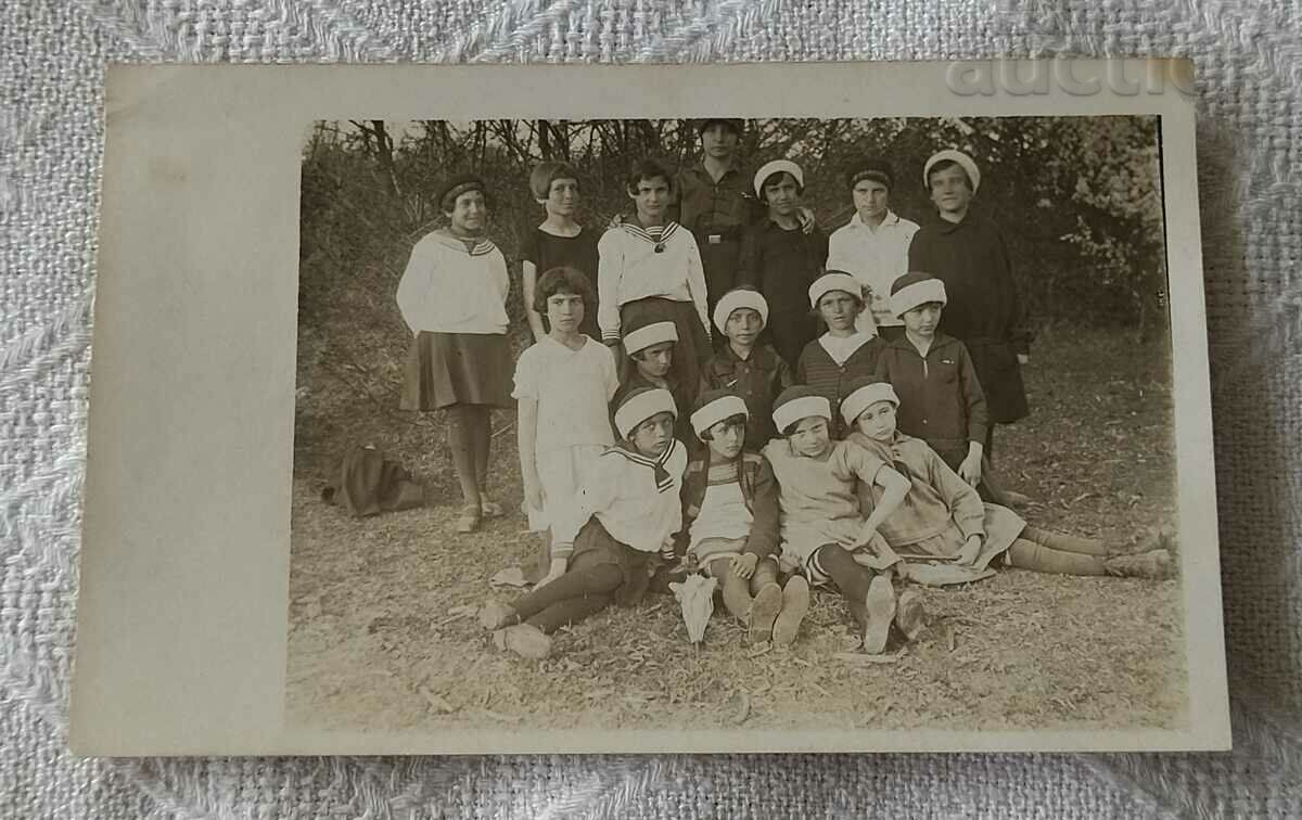 "YUNAK" SOCIETY OF CHILDREN 193 .. PHOTO