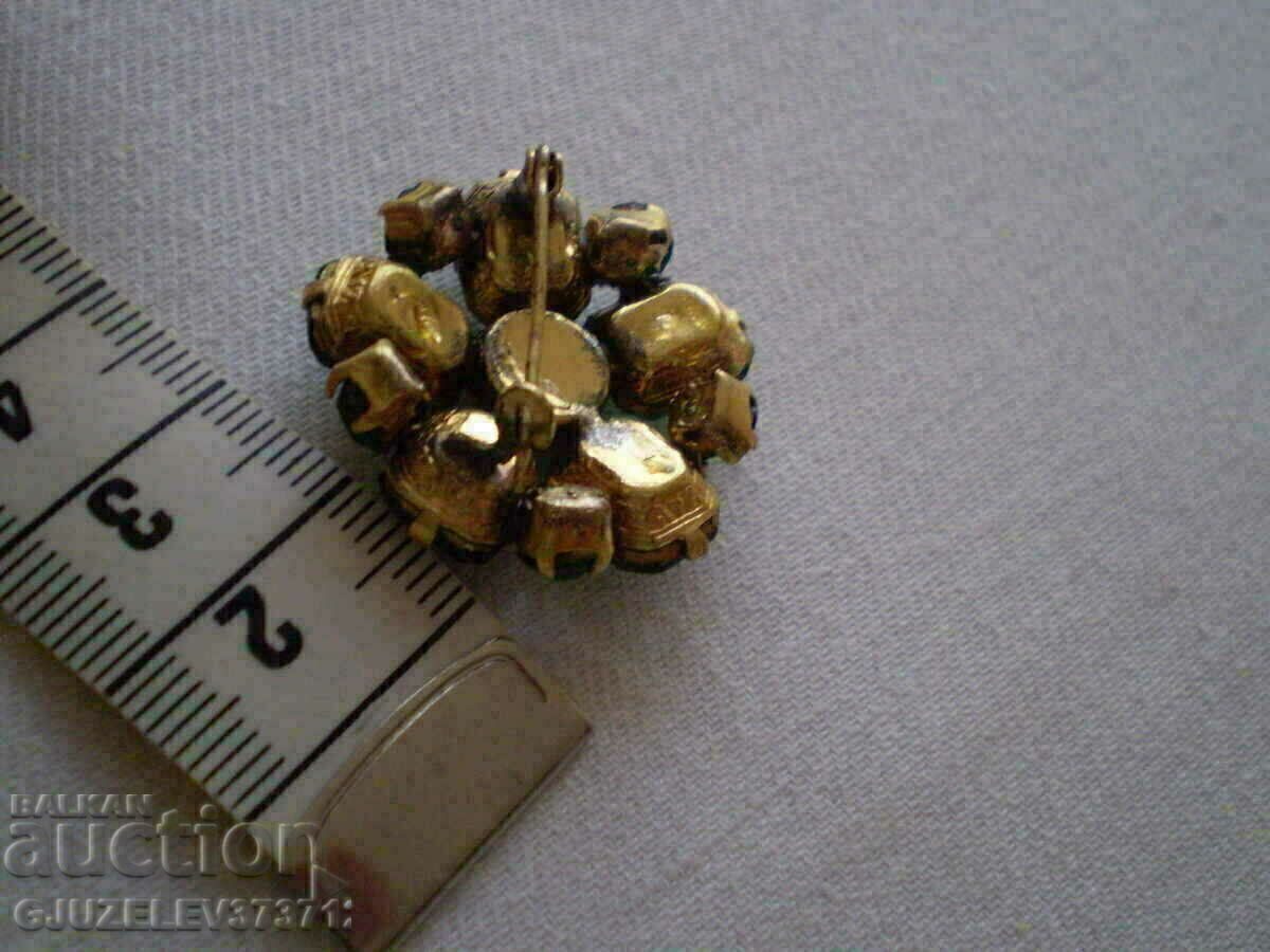 Стара дамска брошка с зелени кристали - 5 Стара дамска брошка с зелени кристали - 5
