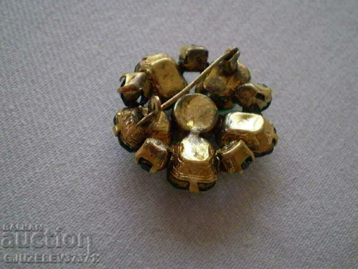 Стара дамска брошка с зелени кристали - 6 Стара дамска брошка с зелени кристали - 6
