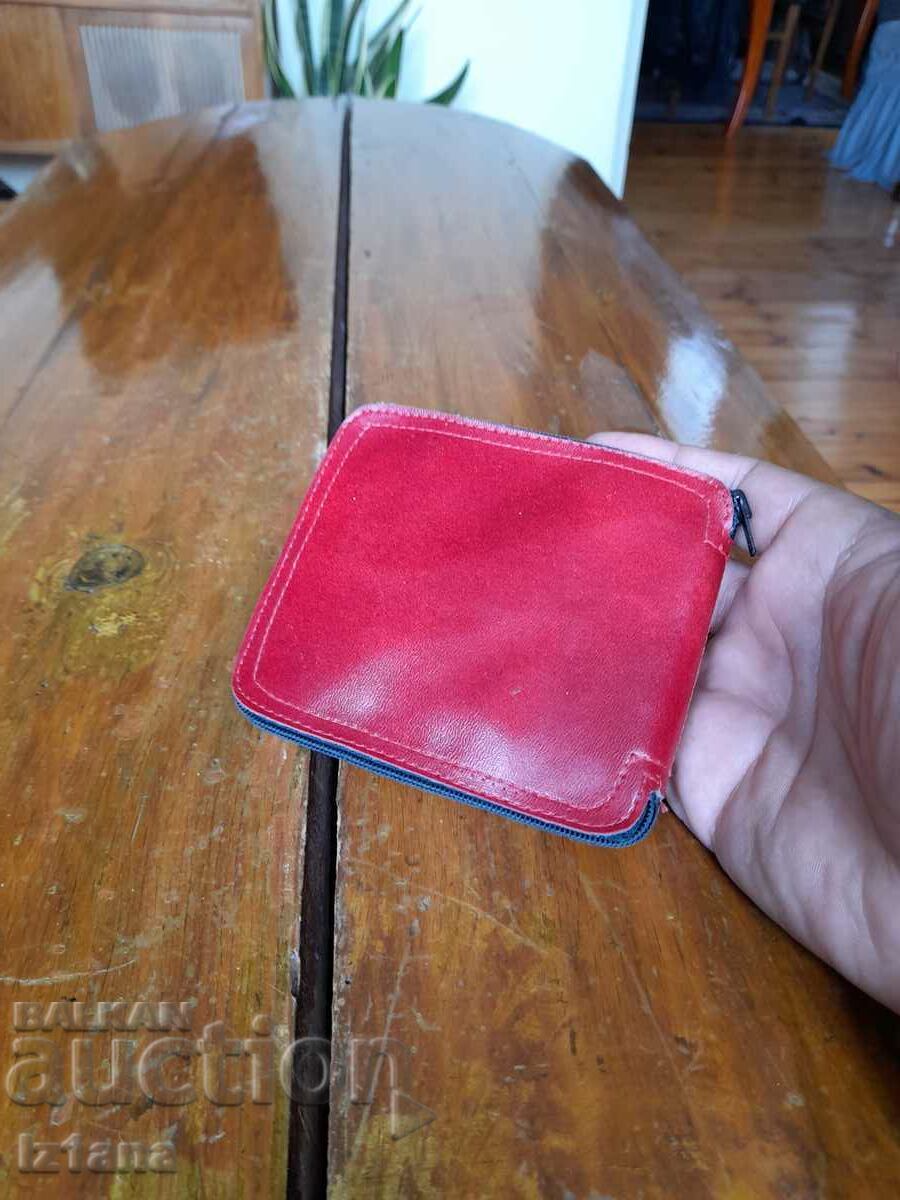 Licitație Geanta veche KPZ Secera si Ciocanul Stara Zagora Licitație Geanta veche KPZ Secera si Ciocanul Stara Zagora