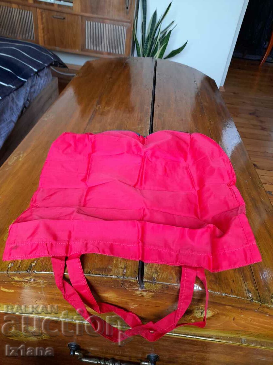 Livrarea Geanta veche KPZ Secera si Ciocanul Stara Zagora Livrarea Geanta veche KPZ Secera si Ciocanul Stara Zagora