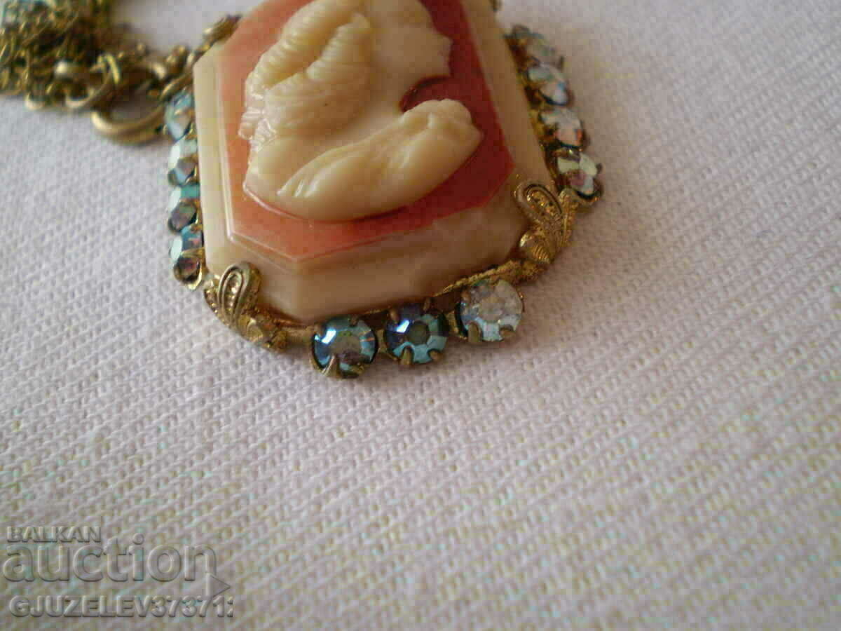 Auction  locket cameo on chain brass multicolored glass