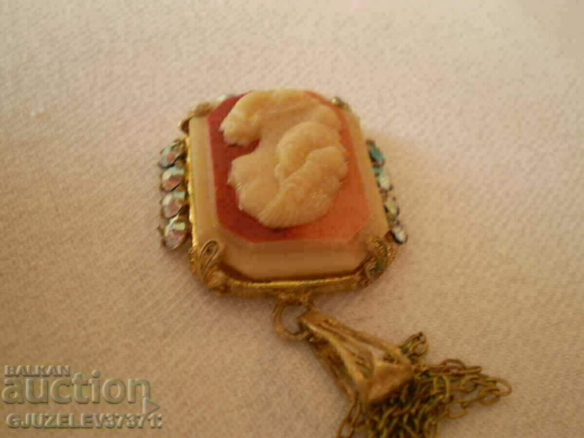 locket cameo on chain brass multicolored glass - 6