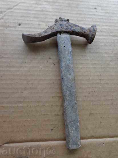 Стар кундуржийски чук, обущарски инструмент, чукче