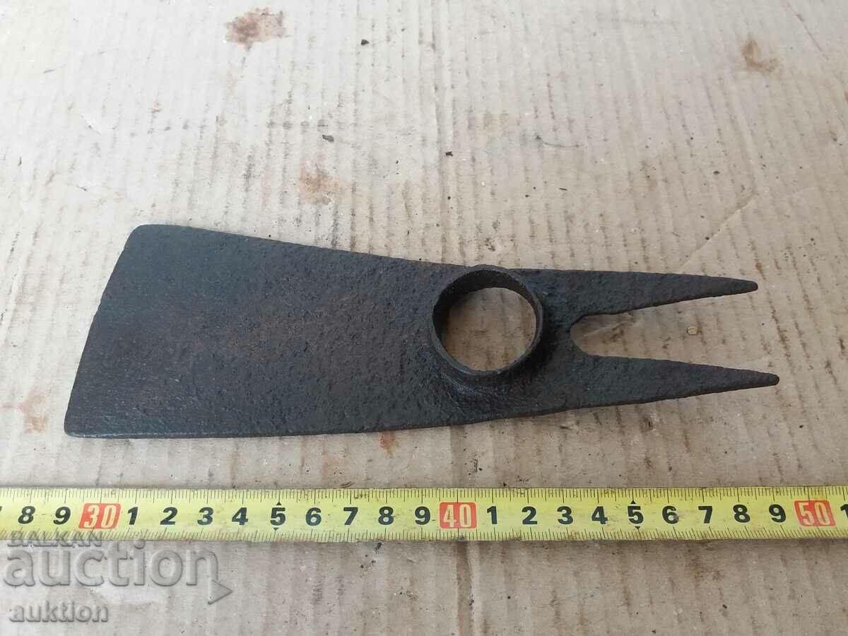 Delivery of WROUGHT REVIVAL PICK, TOOL Delivery of WROUGHT REVIVAL PICK, TOOL