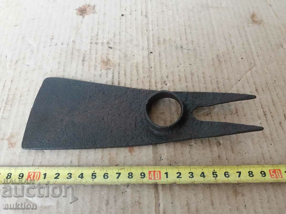 WROUGHT REVIVAL PICK, TOOL - 5 WROUGHT REVIVAL PICK, TOOL - 5