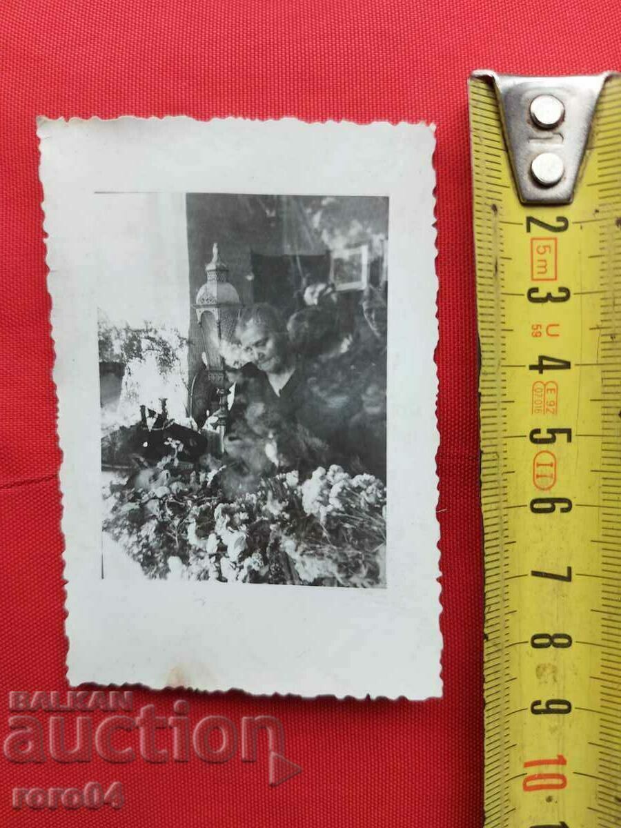ALIPIA VLAIKOV - BURIAL with price € 5.77 | 11.29 BGN