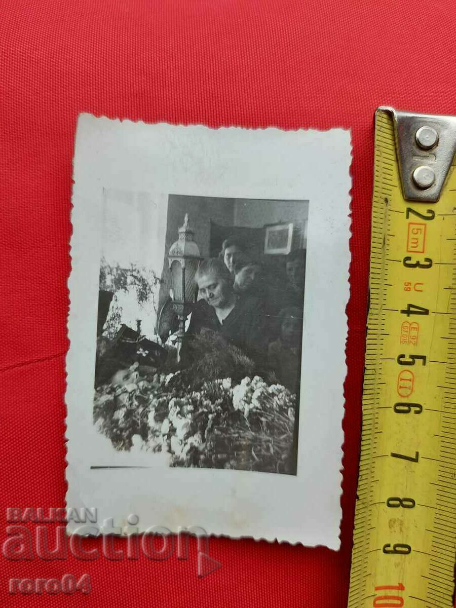 ALIPIA VLAIKOV - BURIAL with price 11.11 BGN | € 5.68 ALIPIA VLAIKOV - BURIAL with price 11.11 BGN | € 5.68