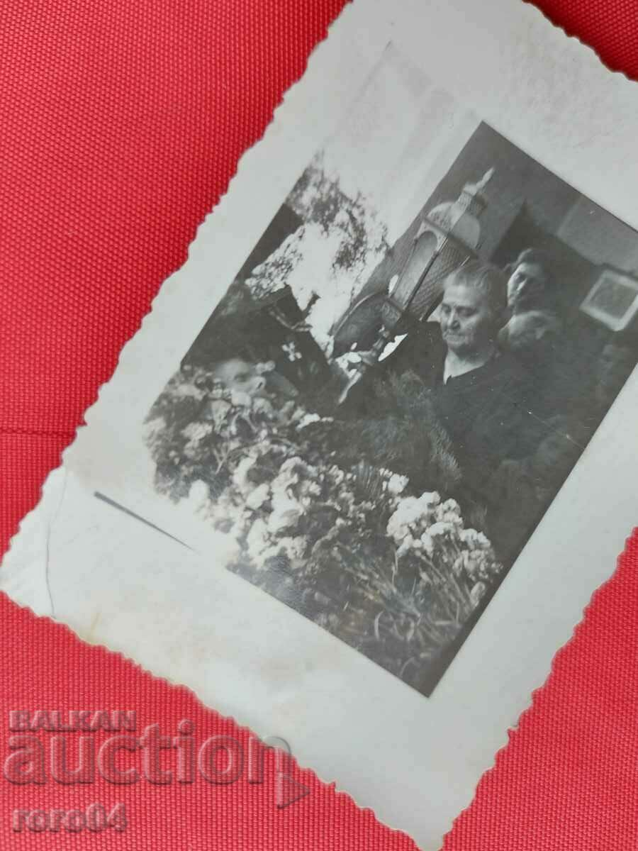 ALIPIA VLAIKOV - BURIAL - 5 ALIPIA VLAIKOV - BURIAL - 5