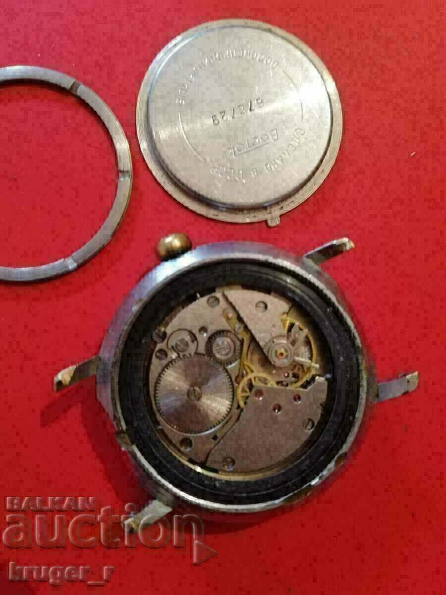 Clock EAST 17 STONE - 7 Clock EAST 17 STONE - 7