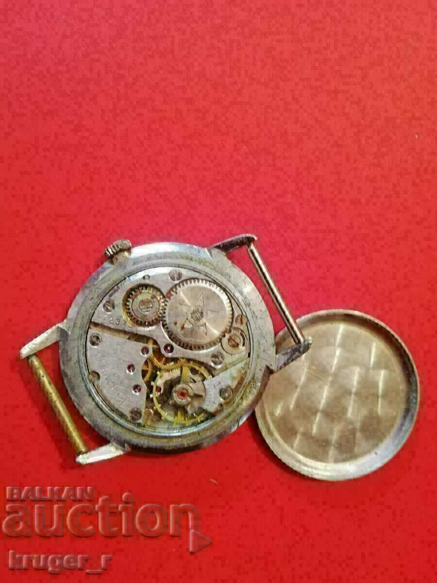 Clock 2603 16 stones - 7 Clock 2603 16 stones - 7