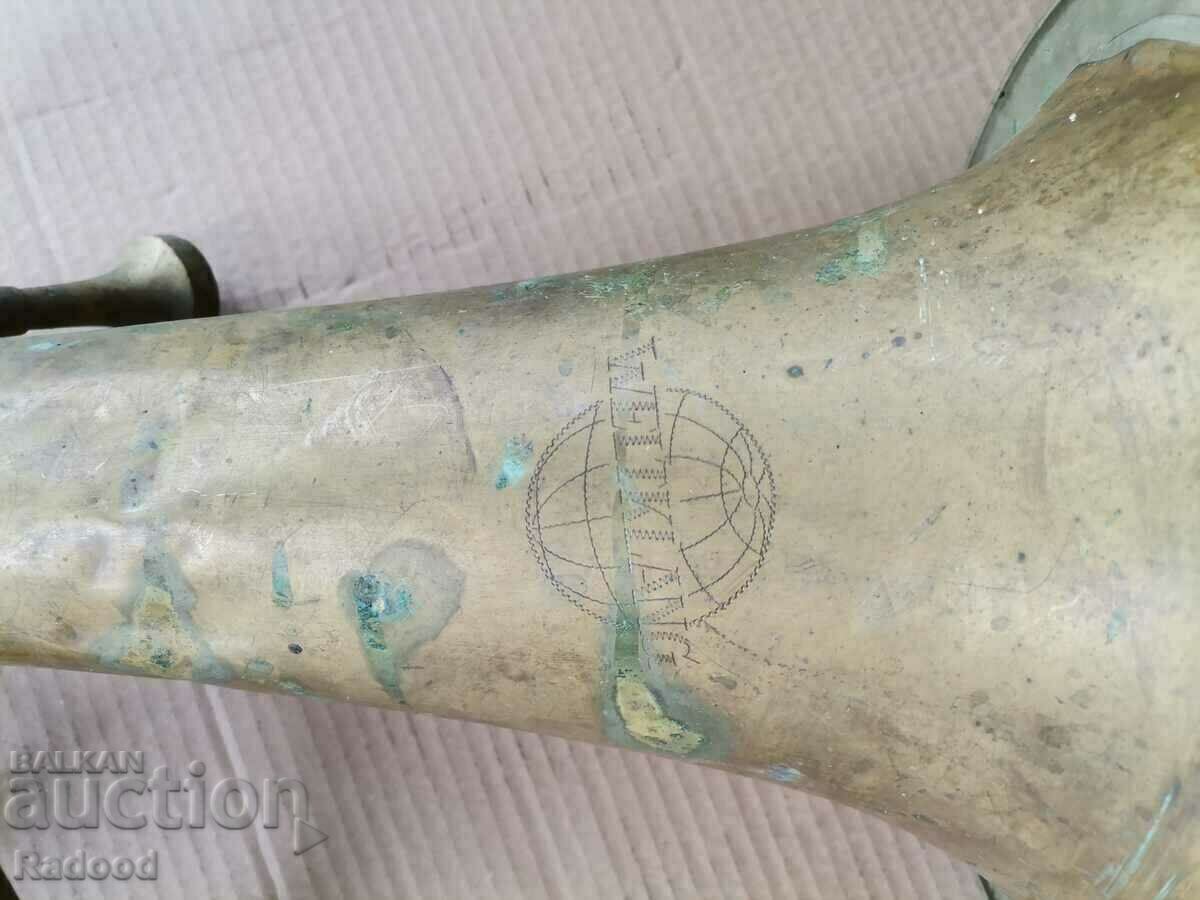 Auction Figured baritone tronped "WALTKLANG" Auction Figured baritone tronped "WALTKLANG"