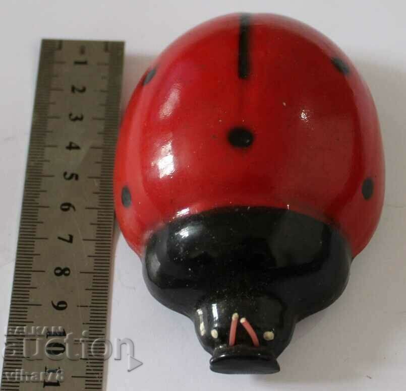 Auction  Children's tin toy