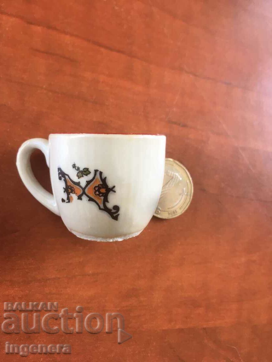 Auction CUP CUP PORCELAIN BULGARIA FROM SOCA FOR BRANDY BRAND Auction CUP CUP PORCELAIN BULGARIA FROM SOCA FOR BRANDY BRAND