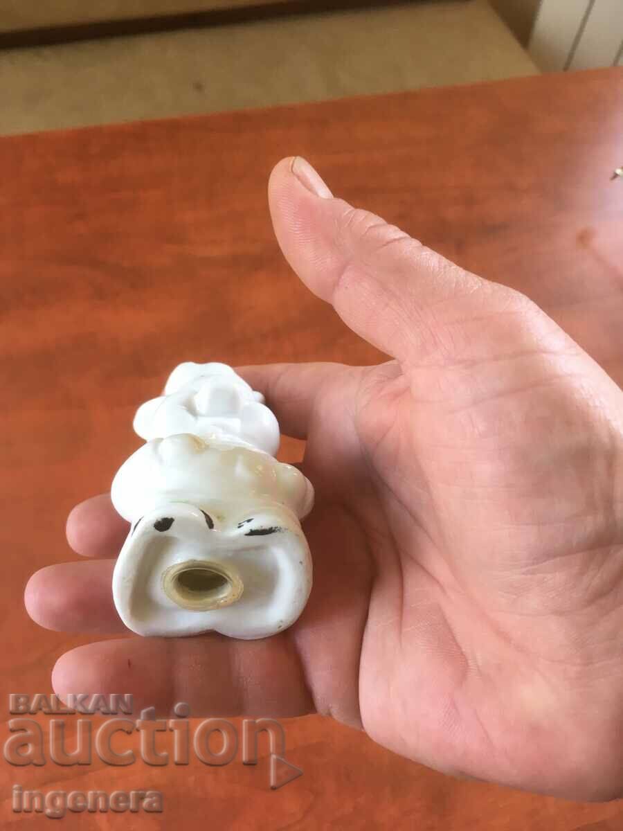 Auction PORCELAIN SALT PORCELAIN FIGURE Auction PORCELAIN SALT PORCELAIN FIGURE