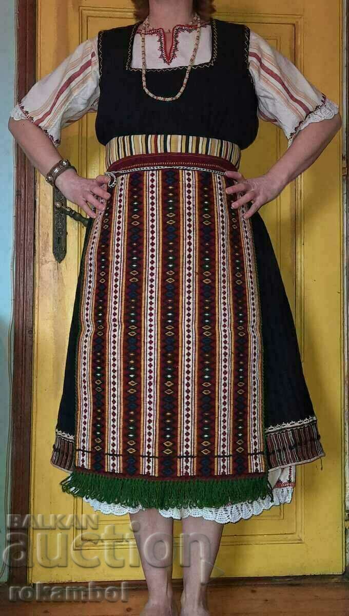 Costum autentic din sud-estul Bulgariei Costum autentic din sud-estul Bulgariei