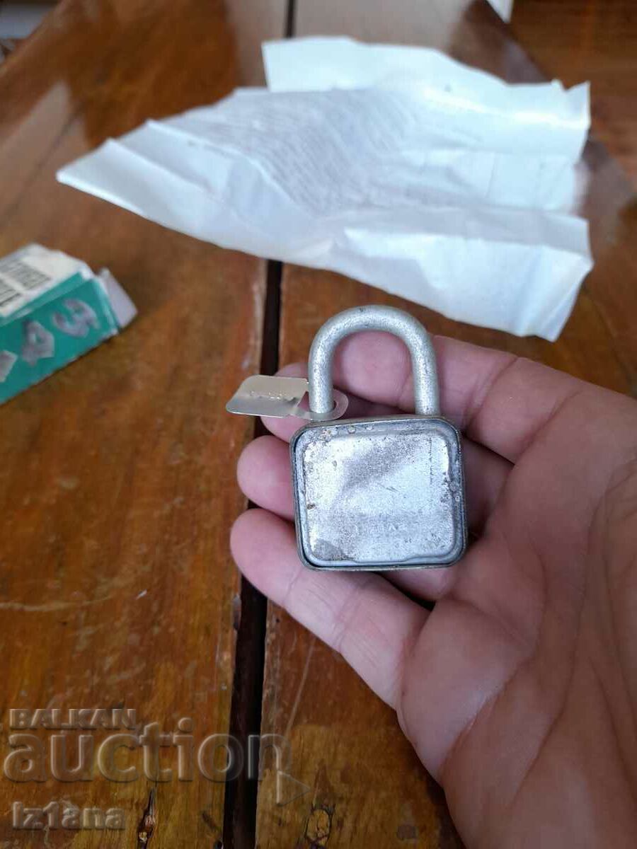 Old cipher padlock - 6