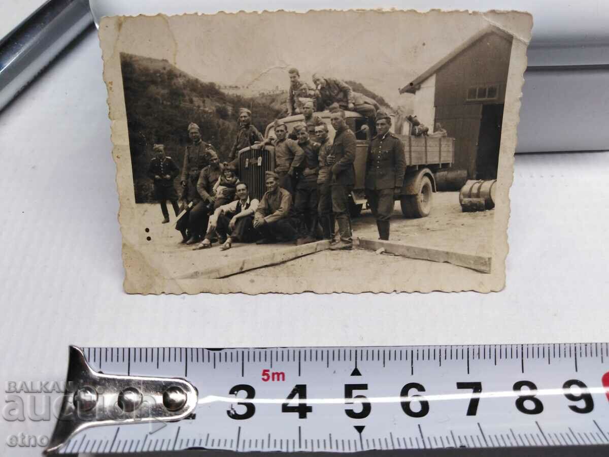 Δημοπρασία ΒΑΣΙΛΙΚΗ ΦΩΤΟΓΡΑΦΙΑ - ΣΤΡΑΤΙΩΤΙΚΟ ΦΟΡΤΗΓΟ, ΜΠΡΟΣΤΑ, Β' Παγκόσμιος Πόλεμος Δημοπρασία ΒΑΣΙΛΙΚΗ ΦΩΤΟΓΡΑΦΙΑ - ΣΤΡΑΤΙΩΤΙΚΟ ΦΟΡΤΗΓΟ, ΜΠΡΟΣΤΑ, Β' Παγκόσμιος Πόλεμος