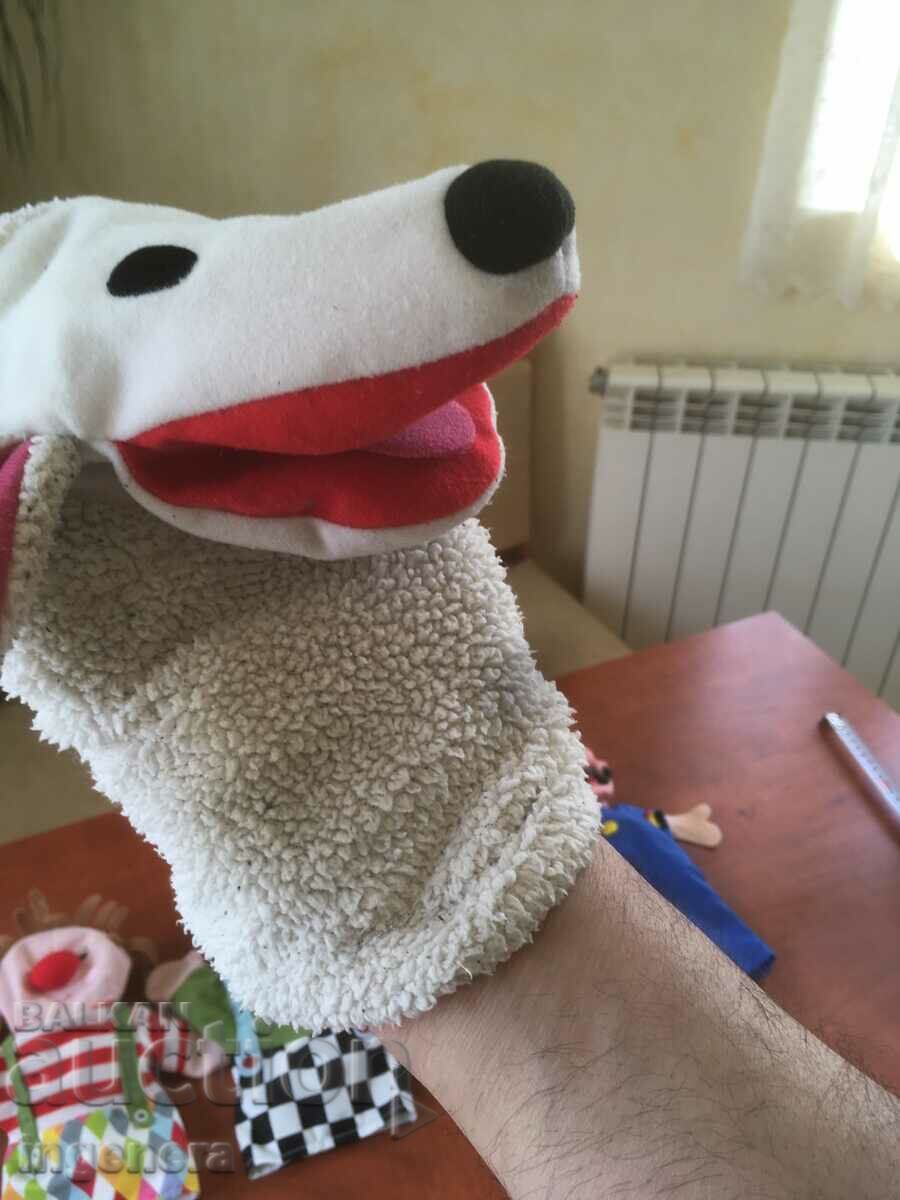 Delivery of PARCEL DOLL FOR PUPPET THEATER Delivery of PARCEL DOLL FOR PUPPET THEATER