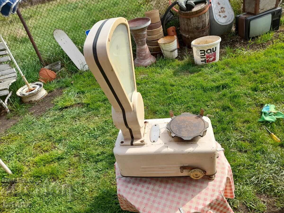Old scales Balance Lyaskovets with price 160.00 BGN | € 81.81 Old scales Balance Lyaskovets with price 160.00 BGN | € 81.81