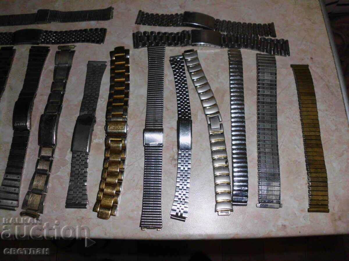 Auction LOT METAL CHAINS Auction LOT METAL CHAINS
