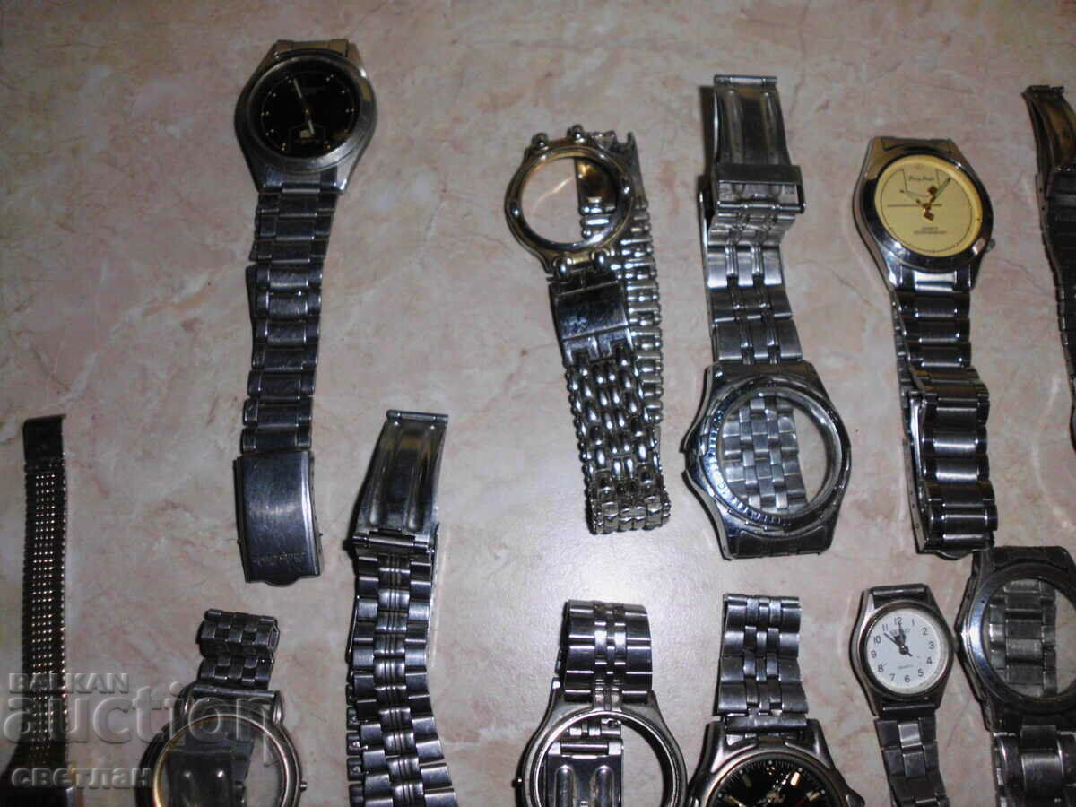 Delivery of LOT METAL CHAINS AND CASH DESK Delivery of LOT METAL CHAINS AND CASH DESK