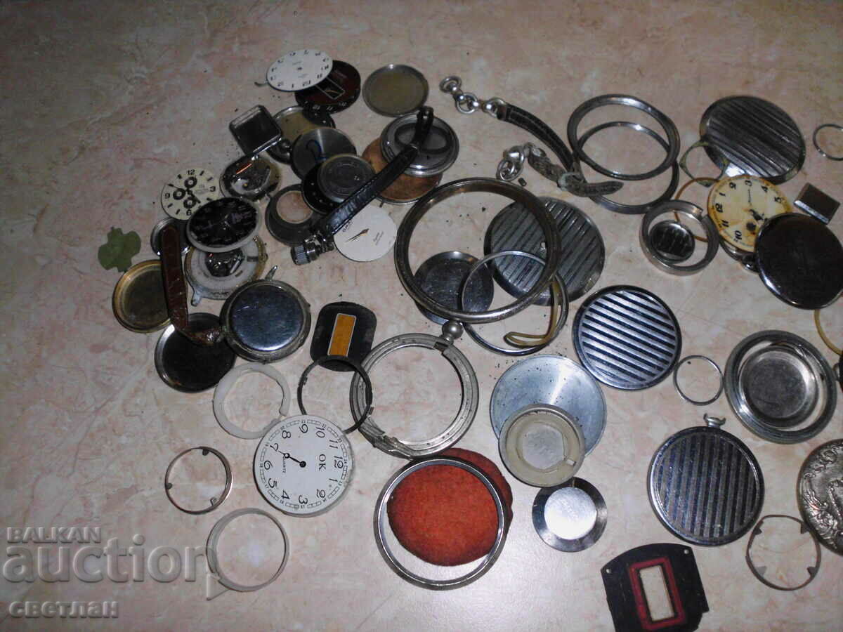 LOT OF COVERS AND CASES with price 16.00 BGN | € 8.18