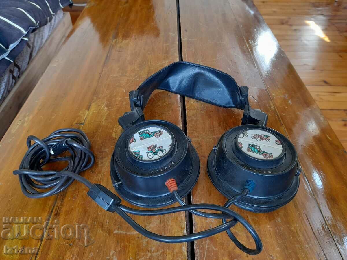 Delivery of Old headphones