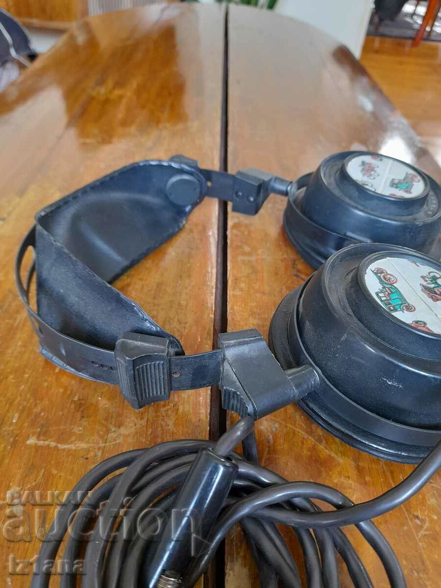 Old headphones - 6