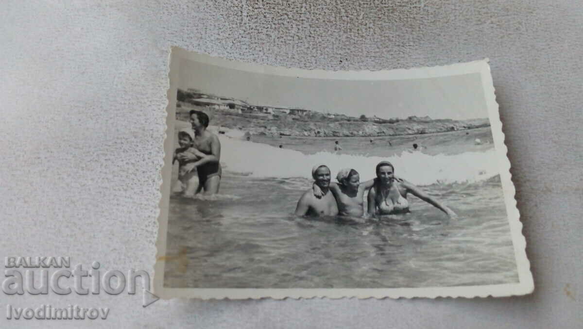 Φωτογραφία Σωζόπολη Οικογένεια στη θάλασσα