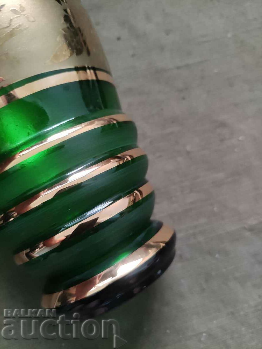 Зелена ваза с позлата и птички - 7 Зелена ваза с позлата и птички - 7