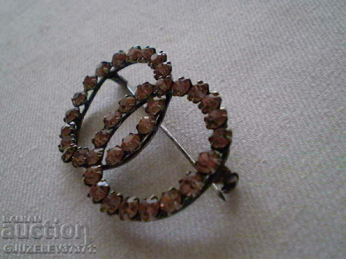 Women's brooch with crystals and silver plating with price 29.99 BGN | € 15.33 Women's brooch with crystals and silver plating with price 29.99 BGN | € 15.33