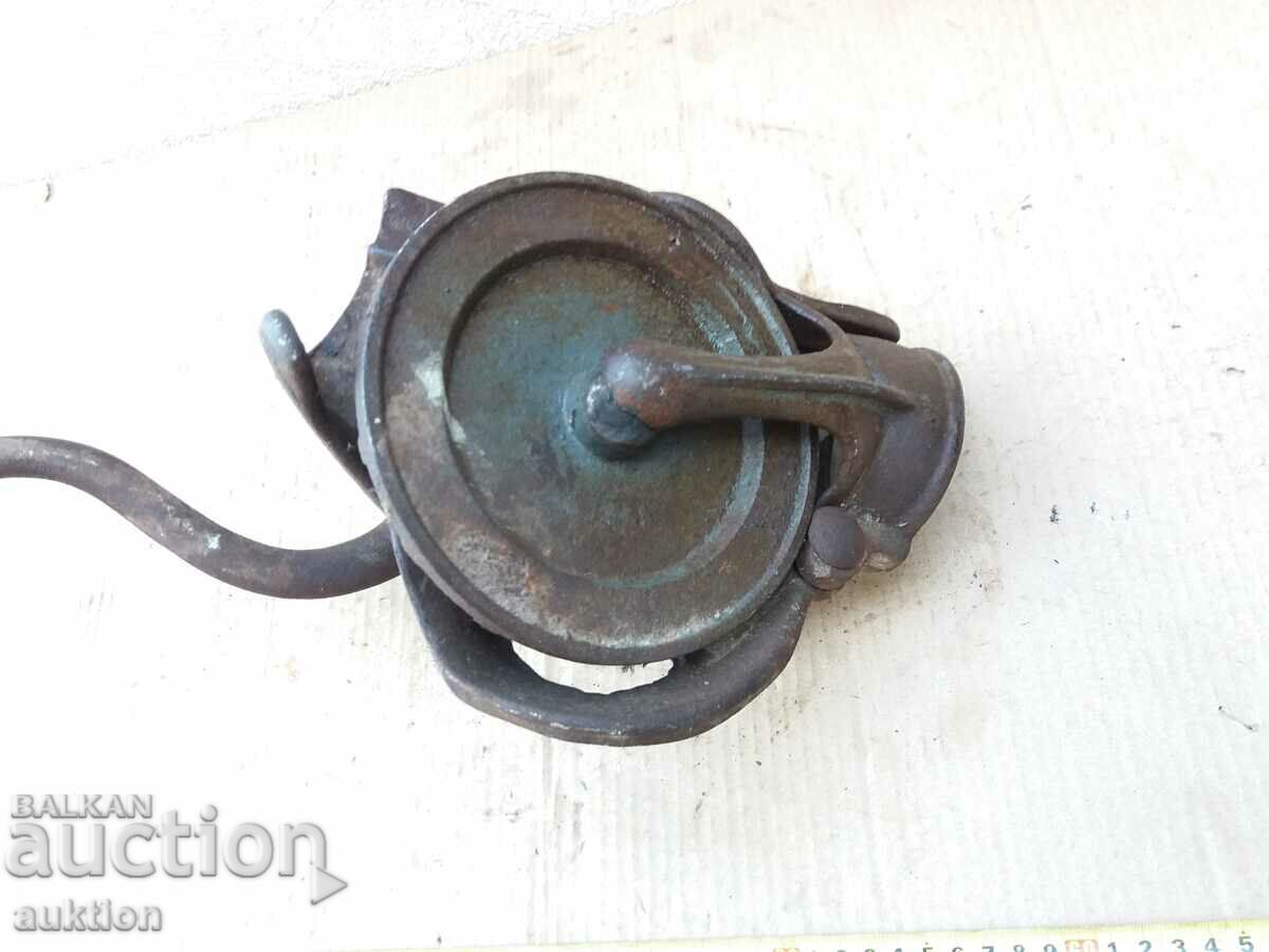 OLD EXCELLENT HAND MACHINE FOR CORNING CORN, CORN - 6 OLD EXCELLENT HAND MACHINE FOR CORNING CORN, CORN - 6