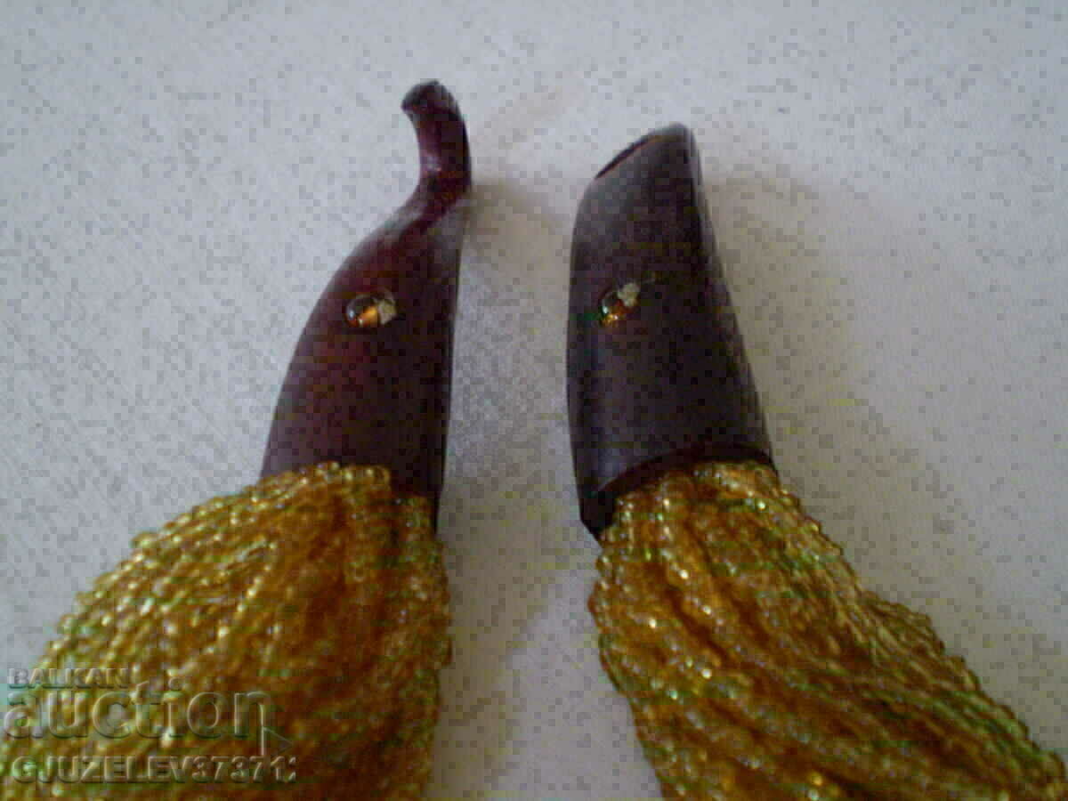 Delivery of antique necklace made of Murano glass beads Delivery of antique necklace made of Murano glass beads