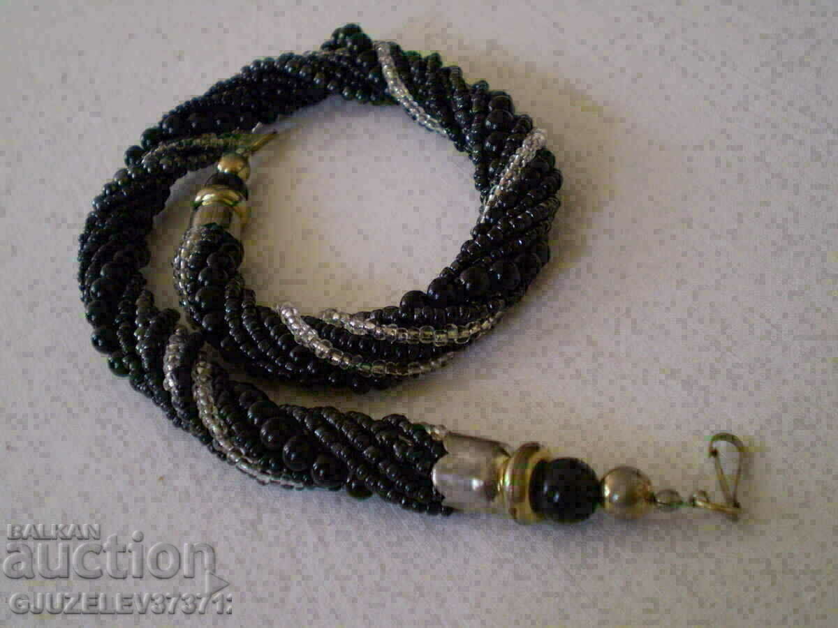 Auction  old necklace handmade from Murano glass beads