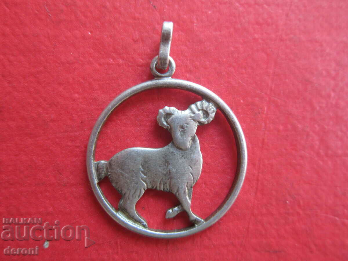 Ασημένιο μενταγιόν ζώδιο με τιμή 10.00 BGN | € 5.11 Ασημένιο μενταγιόν ζώδιο με τιμή 10.00 BGN | € 5.11