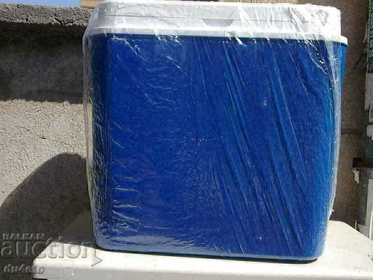 refrigerated box, bag with handles 24 and 40 l. passive tourist refrigerated box, bag with handles 24 and 40 l. passive tourist
