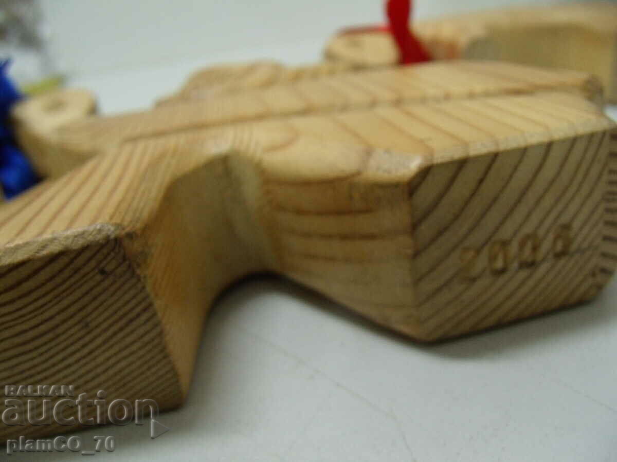 № * 6209 three wooden figures - 6 № * 6209 three wooden figures - 6