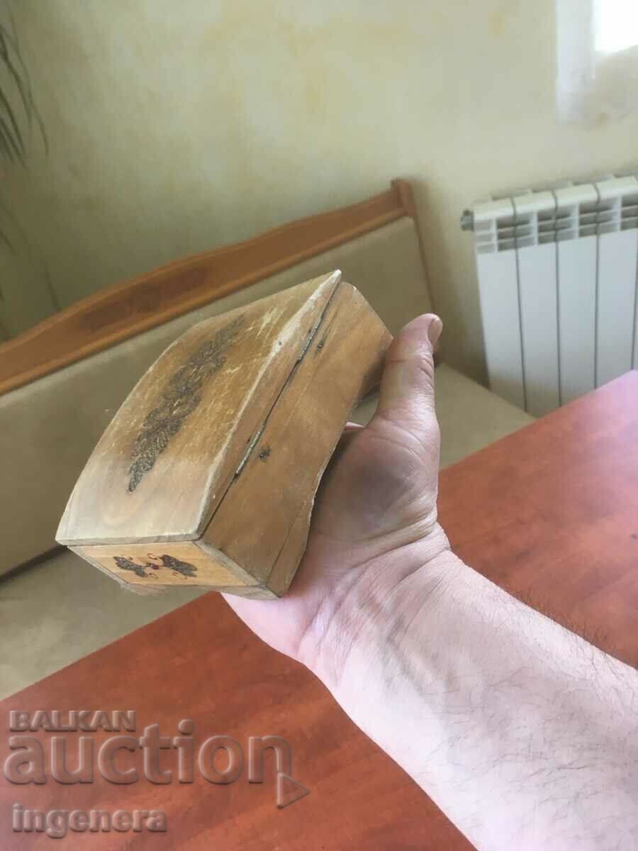 Licitație CUTIE BIJUTERII LEMN CUTIE VECHE