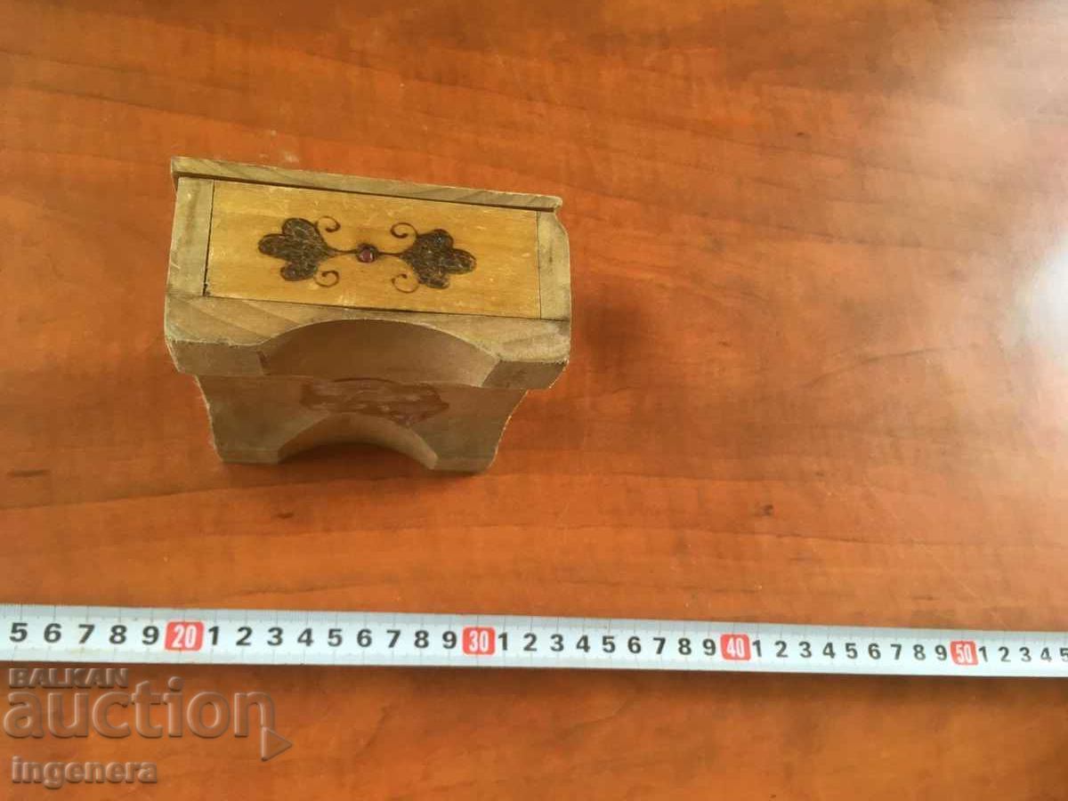 Livrarea CUTIE BIJUTERII LEMN CUTIE VECHE