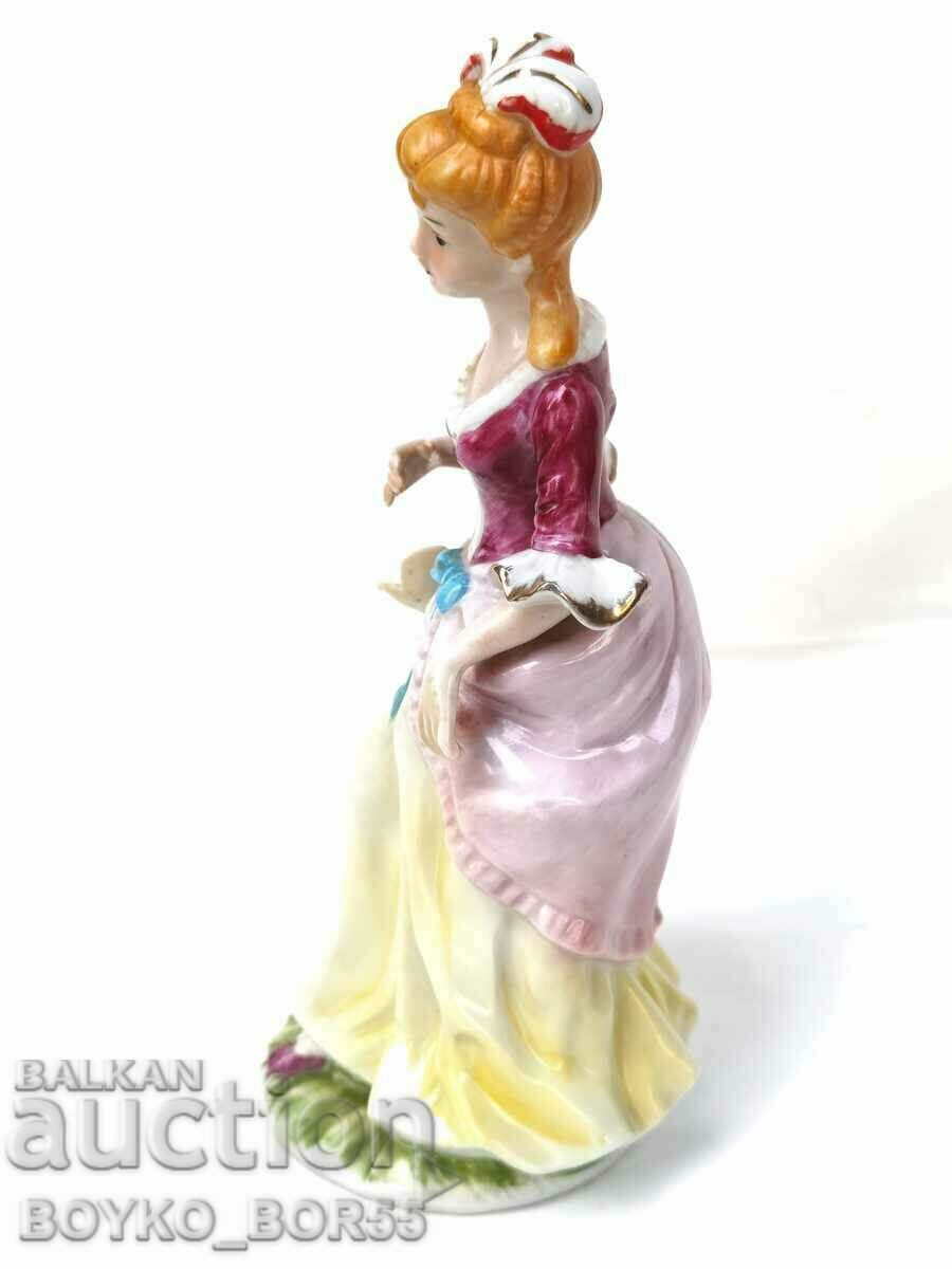 Аукцион Старинна Порцеланова Фигура Аукцион Старинна Порцеланова Фигура