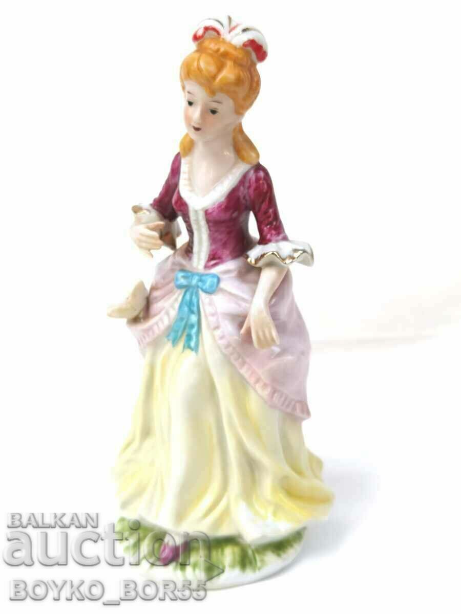 Доставка на Старинна Порцеланова Фигура Доставка на Старинна Порцеланова Фигура