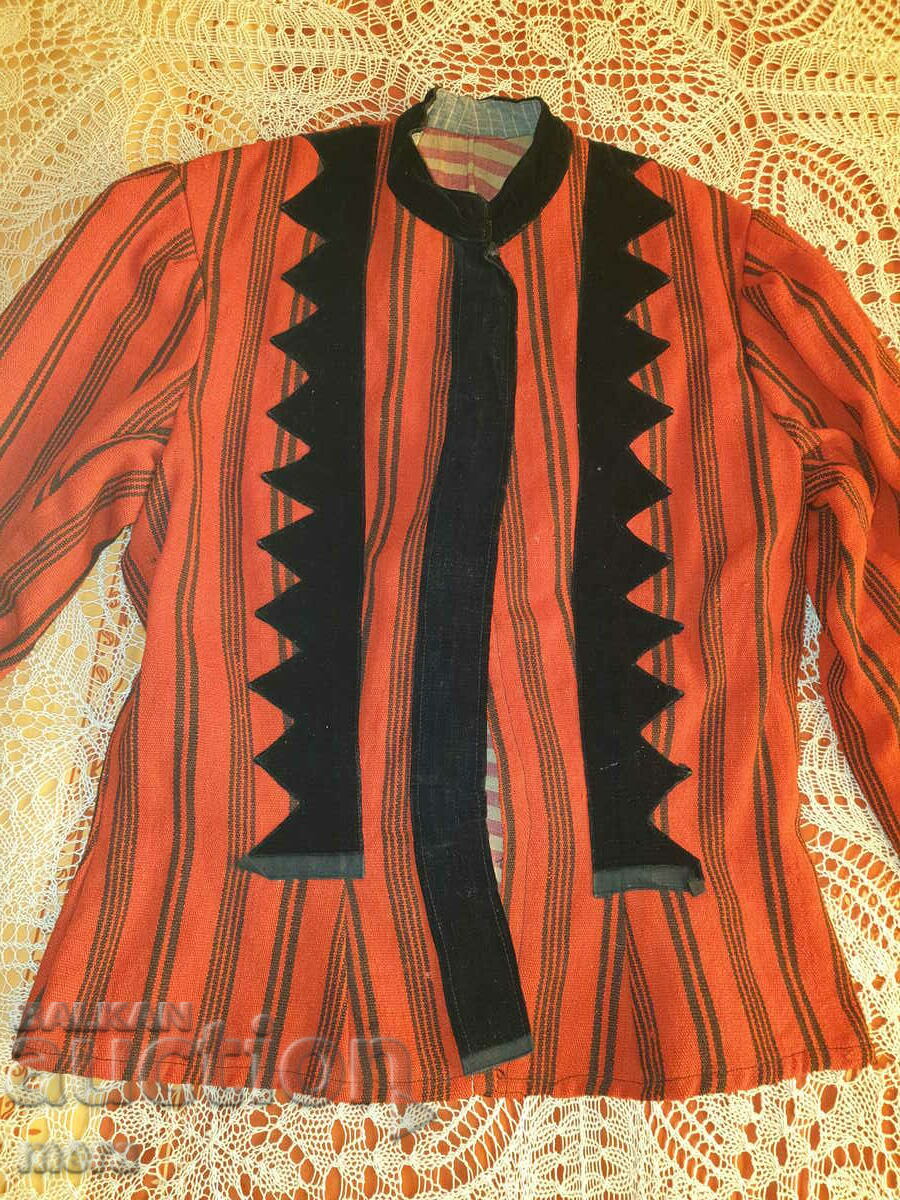 Автентична дамска интерия с цена 120.00 лв. | € 61.36