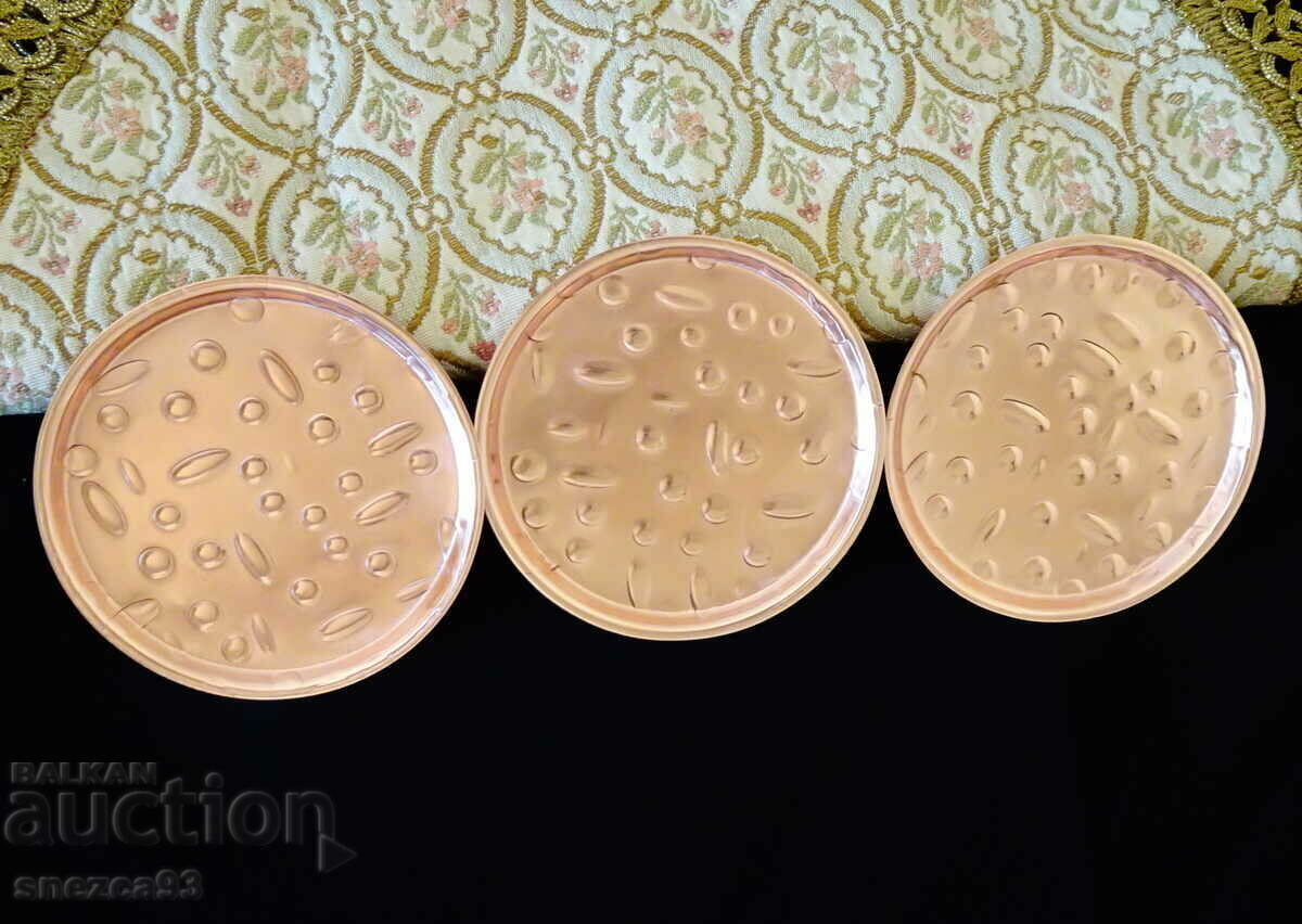 Auction Copper plate for appetizers, placemat, relief Auction Copper plate for appetizers, placemat, relief