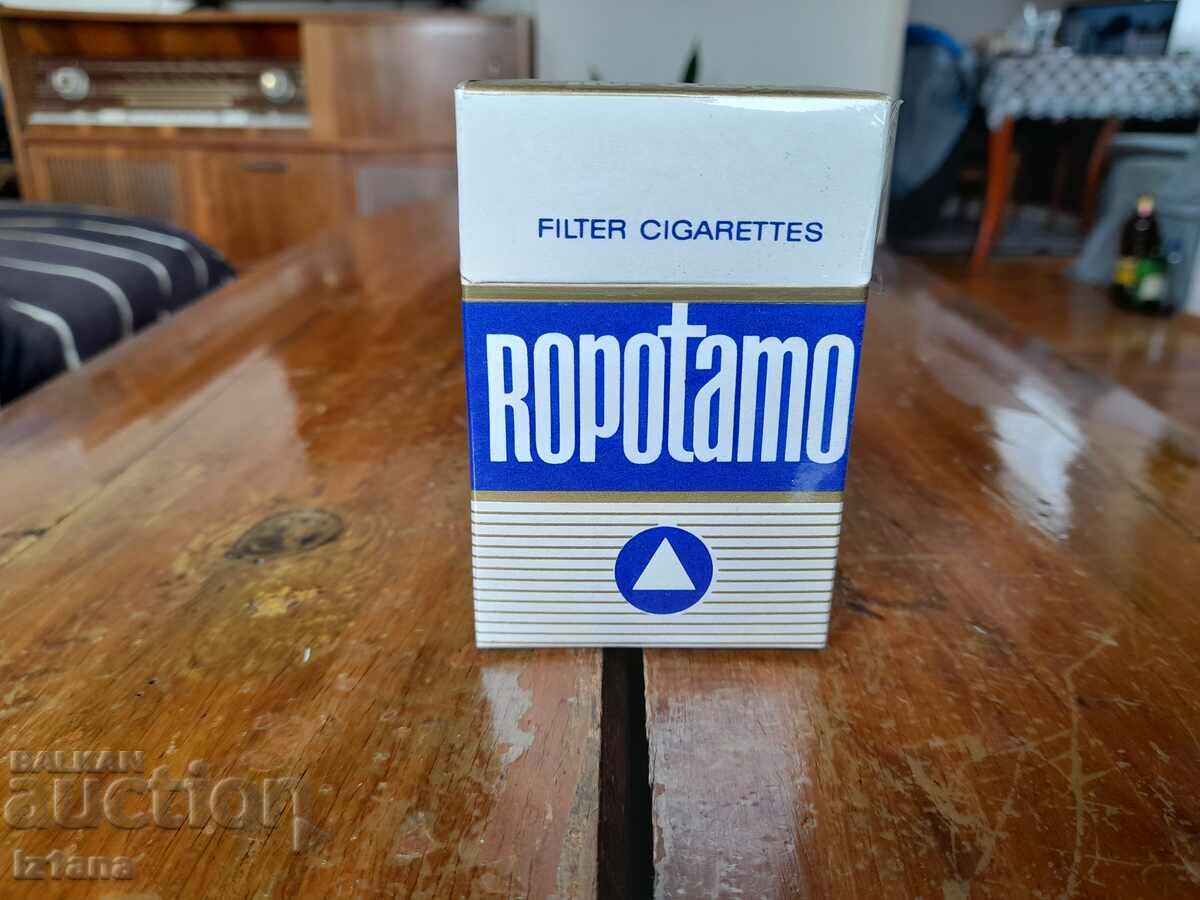 Παλιό κουτί τσιγάρων Ropotamo, Ropotamo