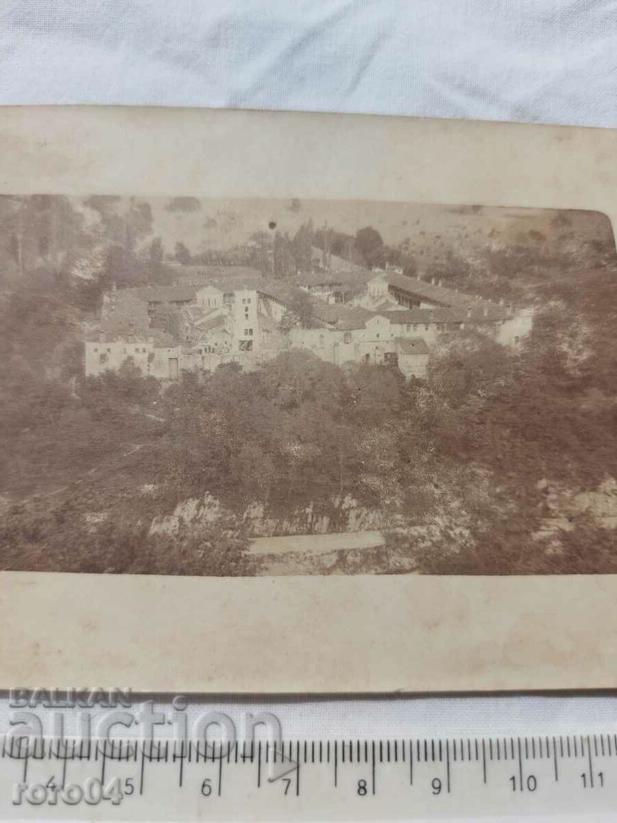 Auction  MONASTERY - ATON - ???