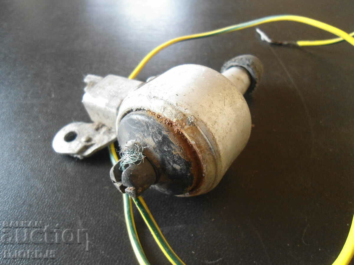 Auction  Old dynamo, DDR - Ruhla