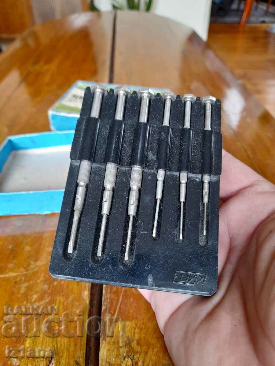 Auction Old screwdriver set Auction Old screwdriver set