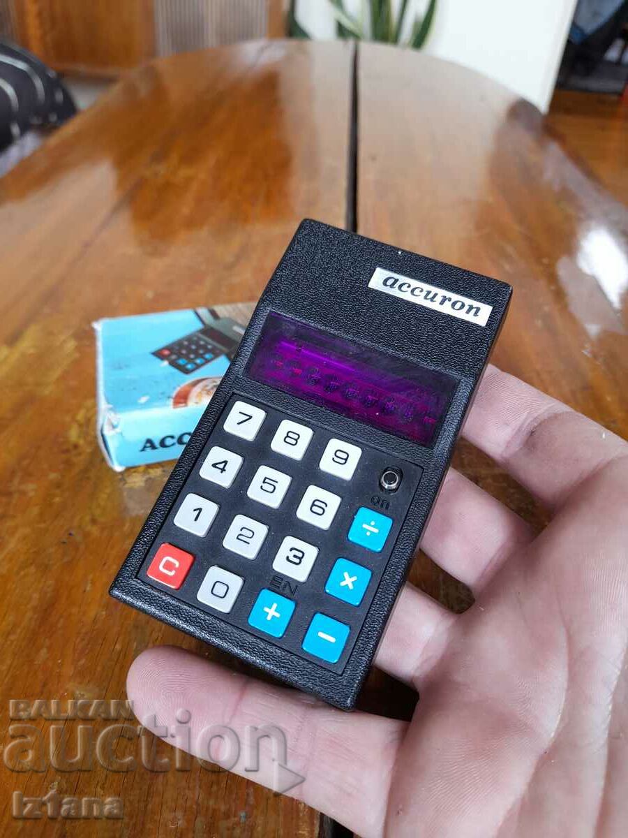 Auction  Old Accuron calculator